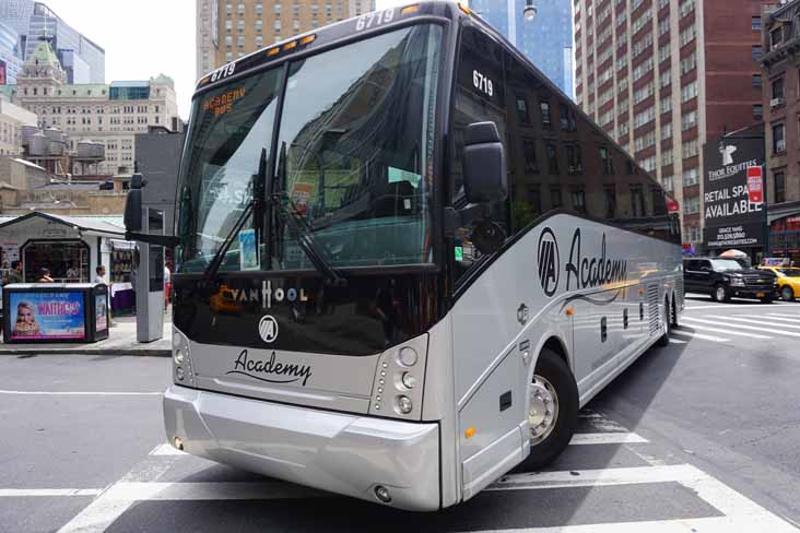 Academy Van Hool CX45 6719